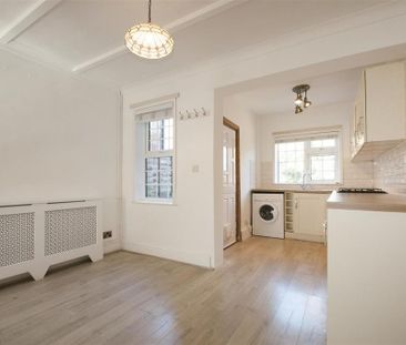 2 bedroom semi-detached house to rent - Photo 4