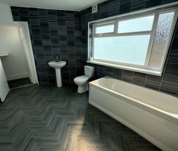 Chanterlands Avenue - Photo 6