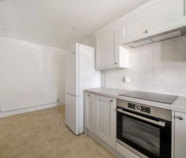 5 bedroom end of terrace house to rent - Photo 5