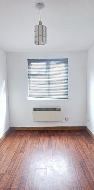 Rayners Gardens - Photo 1