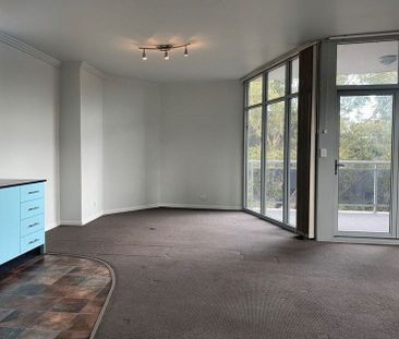 Darlington - Photo 1