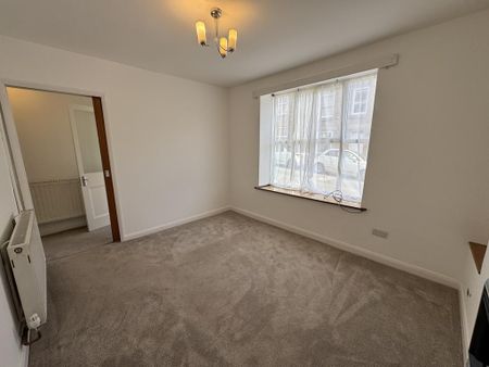 3 bedroom terraced house to rent - Photo 2