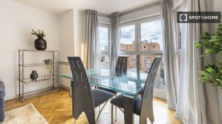 3 room luxury Flat for rent in Madrid, Autonomous Region of Madrid - Photo 3