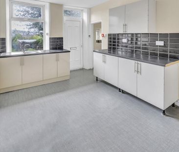 3 bedroom terraced house to rent - Photo 6