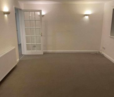 3 bedroom apartment to rent - Photo 1