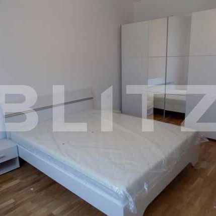 2 camere decomandate, 55 mp, totul nou, parcare, zona Grand Hotel Italia - Fotografie 1