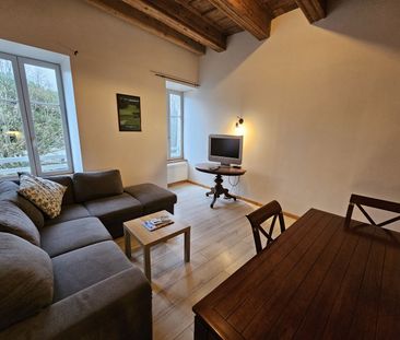 Location Appartement 3 pièces 69m² CHALAMONT 01320 - Photo 1