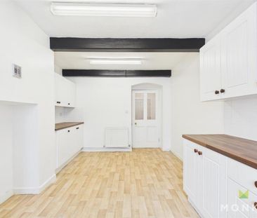 4 bedroom detached house to rent - Photo 6
