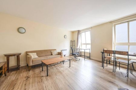 1 bedroom flat to rent - Photo 3