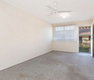 Unit 2/32 Barnes Avenue, Coorparoo. - Photo 1