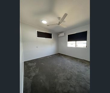 Renovated 3 Bedroom Home ! - Photo 4