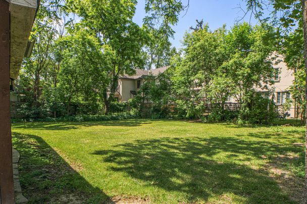 For Lease - 33 Centre Street Unit# Unit B, Vaughan, Ontario - Photo 1