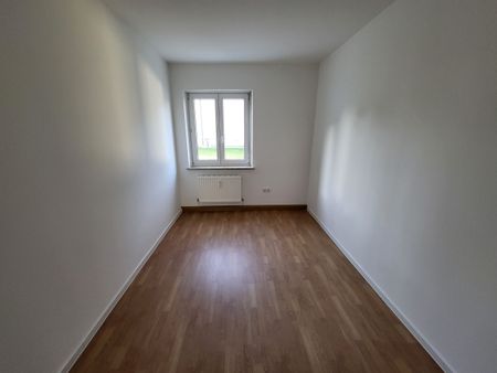 Schöne, helle 3-Zimmerwohnung in Oberhausen zu vermieten - Photo 4