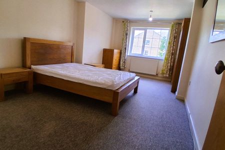 88 High Street - Photo 2