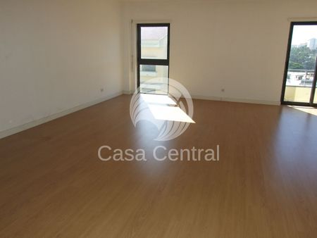 Apartamento T4 em Lisboa - Photo 2
