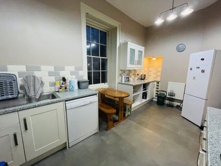 Pembroke Dock, Pembroke Dock, SA72 - Photo 4