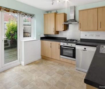 3 bedroom property to rent in Bracknell - Photo 3