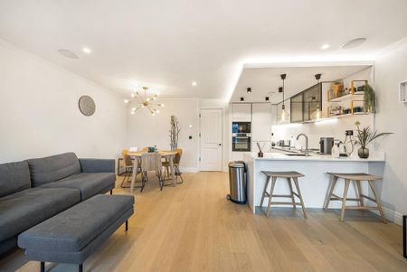 2 bedroom flat to rent - Photo 2