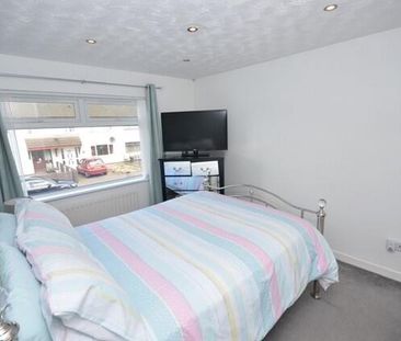 31 Maple Gardens, Carrickfergus, BT38 8EN - Photo 3