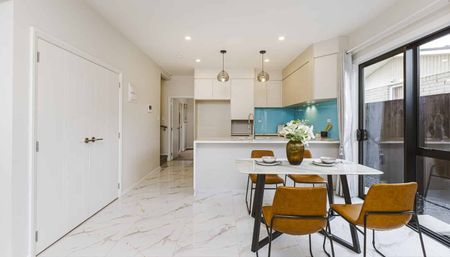 Mangere two house - long term rental - Photo 3