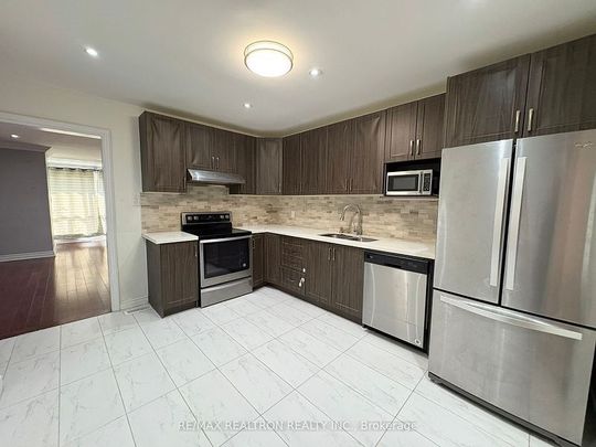 For Lease - 564 McCowan Road Unit# Main, Toronto, Ontario - Photo 1