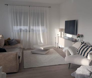 Elsen: Helle 3-Zimmer-Wohnung mit Einbauküche - Foto 1