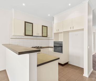 Freshly Pain and New Carpet though out - Photo 5