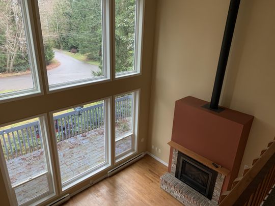 3 Bedroom 2 Bathroom Home Beautiful (Nanoose Bay) - Photo 1
