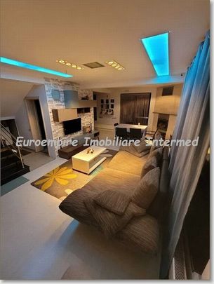 De inchiriat vila 5 camere in Lazu jud. Constanta - Fotografie 1