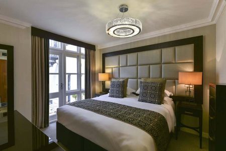 Stanhope Gardens, London, SW7 ground floor flat to rent - Photo 3