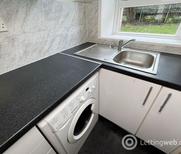 1 Bedroom Ground Flat to Rent - Photo 5