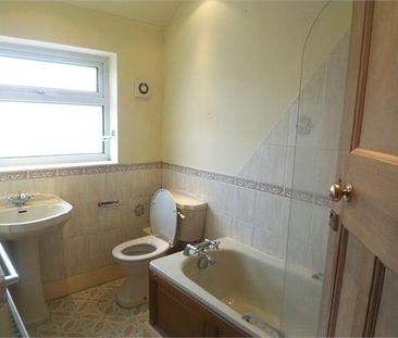 3 bedroom terraced house to rent - Photo 5