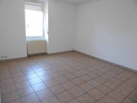 Location Appartement 3 pièces 52m² AUBENAS 07200 - Photo 2