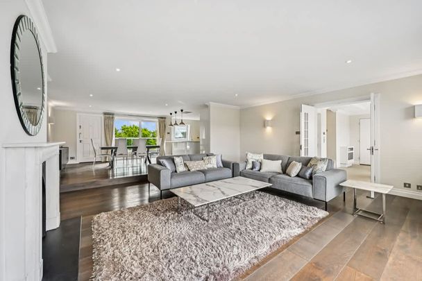 Princes Gate, London, SW7 - Photo 1