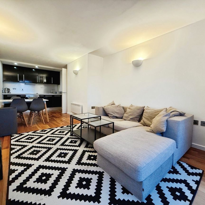 2 bedroom apartment to rent - Photo 1