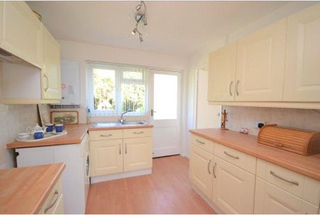 2 bedroom bungalow to rent - Photo 3