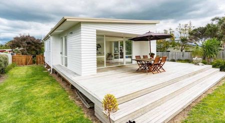 Sun drench living at its best - Photo 3