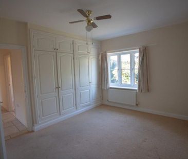 3 bedroom property to rent - Photo 2