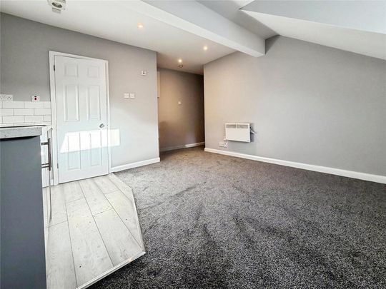 1 bedroom flat to rent - Photo 1