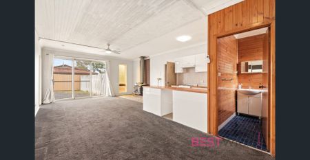 Charming 4 bedroom Family Home with Versatile Detached Multipurpose Room - Photo 3