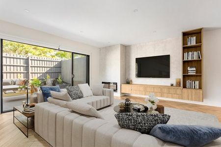 SUN DRENCHED MODERN FAMILY TOWNHOUSE - Photo 4