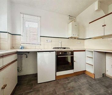 Adwalton Close, Freshbrook, Swindon, SN5 - Photo 5