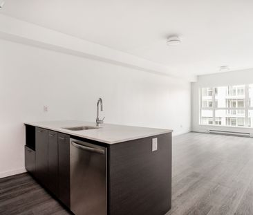 537 Foster Avenue, Coquitlam - Photo 5