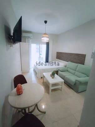 Alquiler de estudio en Pz Hospital Civil - Photo 1