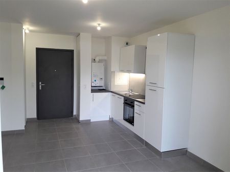 Location Appartement 2 pièces 38m² - Photo 3