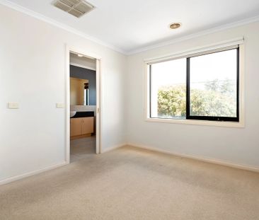Relaxed Beachside Living in a Prime Seaford Location - Photo 1