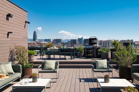 Avinguda de Vilanova, Barcelona, Catalonia 08018 - Photo 2