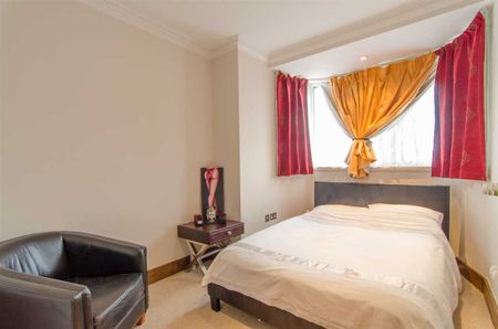 Marlborough Court, Kensington - Photo 3