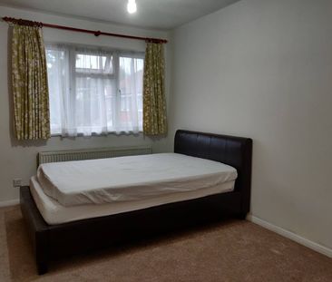 2 Bed Terraced House, Rufford Close, HA3 - Photo 4