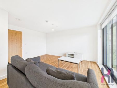2 bedroom flat to rent - Photo 4